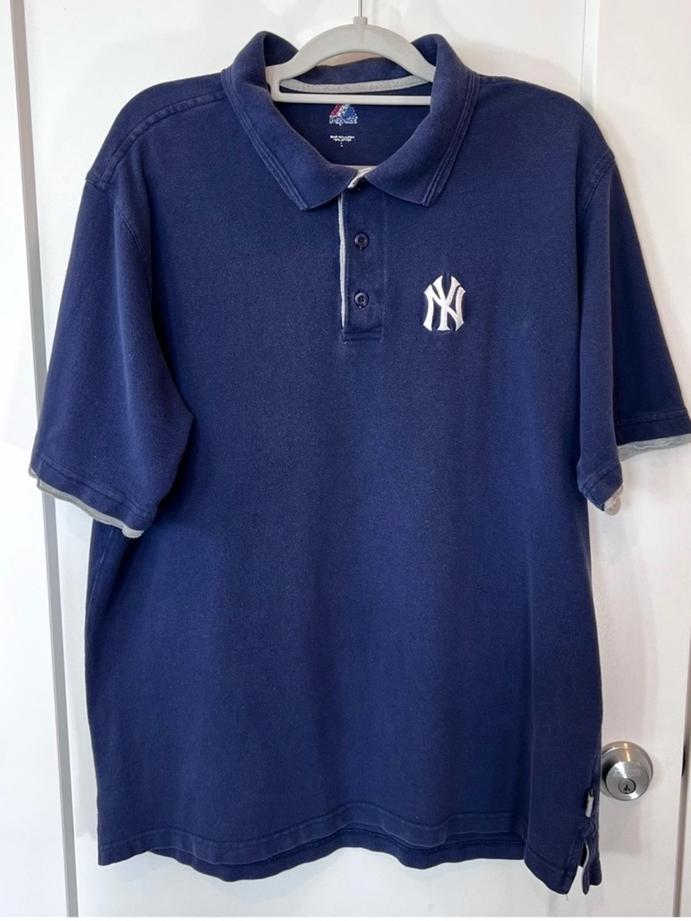 MAJESTIC New York Yankees Navy Blue Polo Shirt Mens Large Embroidered Logo